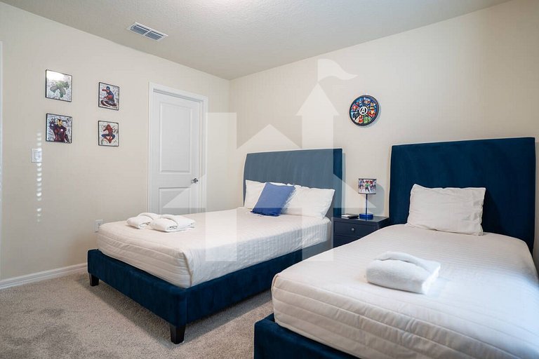 Vacation Home Near Disney, 6 bedrooms