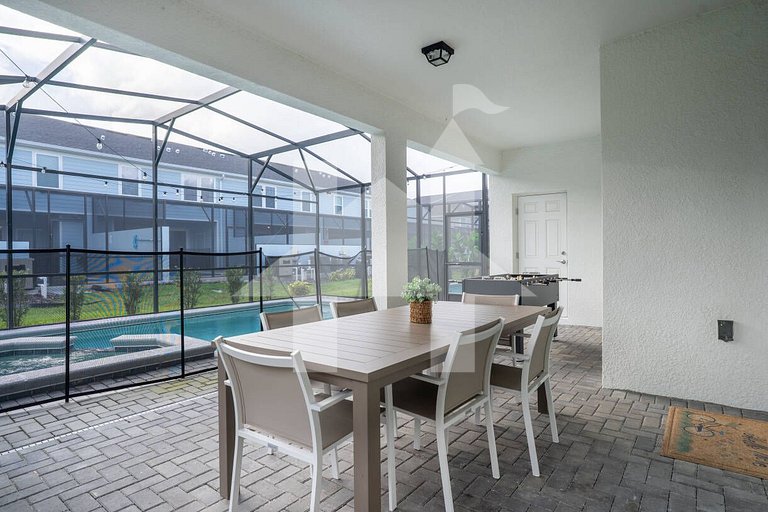 Vacation Home Near Disney, 6 bedrooms