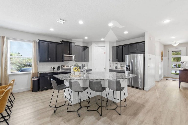 Vacation Home Near Disney, 7 bedrooms