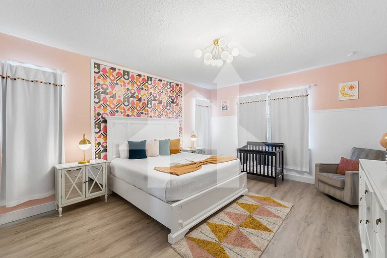 Vacation Home Near Disney, 7 bedrooms