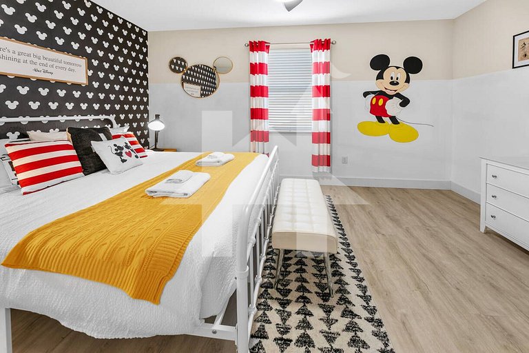 Vacation Home Near Disney, 7 bedrooms