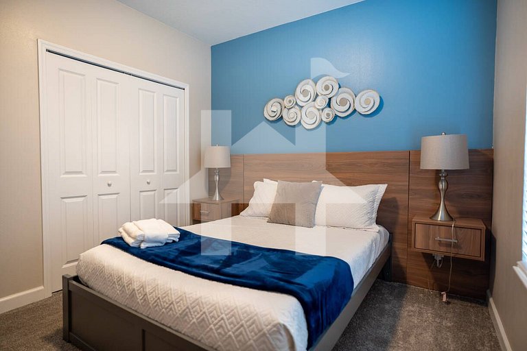 Vacation Home Near Disney, 6 bedrooms