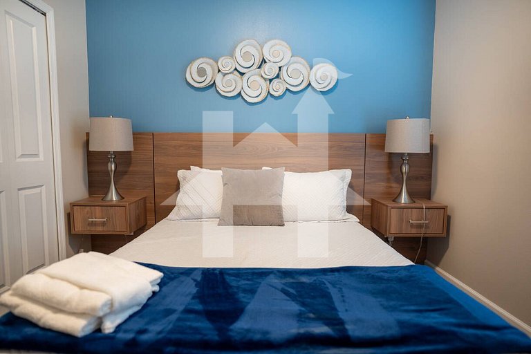 Vacation Home Near Disney, 6 bedrooms