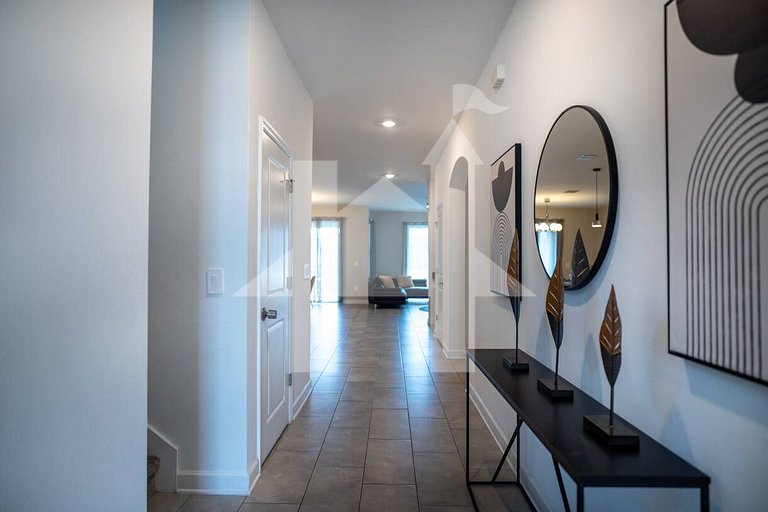 Vacation Home Near Disney, 6 bedrooms