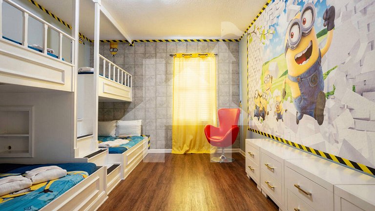 Vacation Home Near Disney, 6 bedrooms