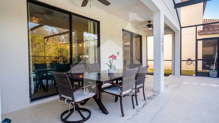 Vacation Home Near Disney, 6 bedrooms