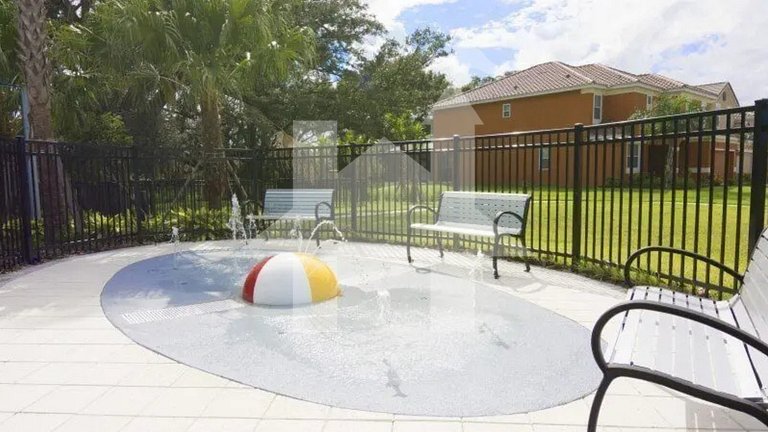 Vacation Home Near Disney, 6 bedrooms