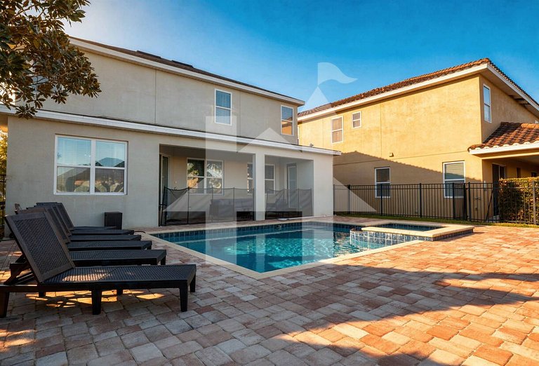 Vacation Home Near Disney, 6 bedrooms