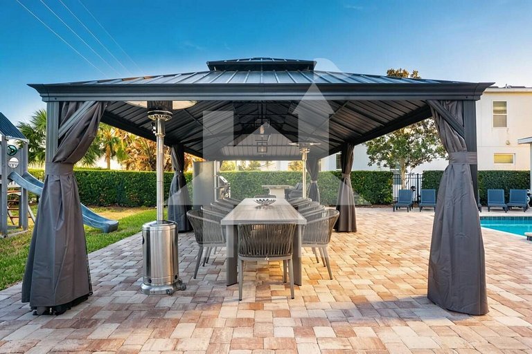 Vacation Home Near Disney, 6 bedrooms