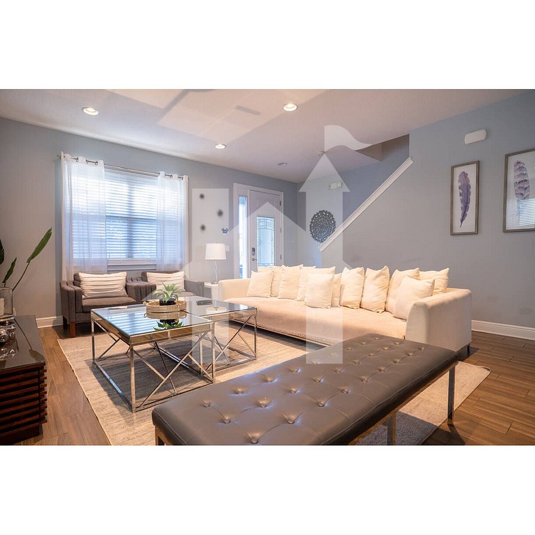 Vacation Home Near Disney, 6 bedrooms
