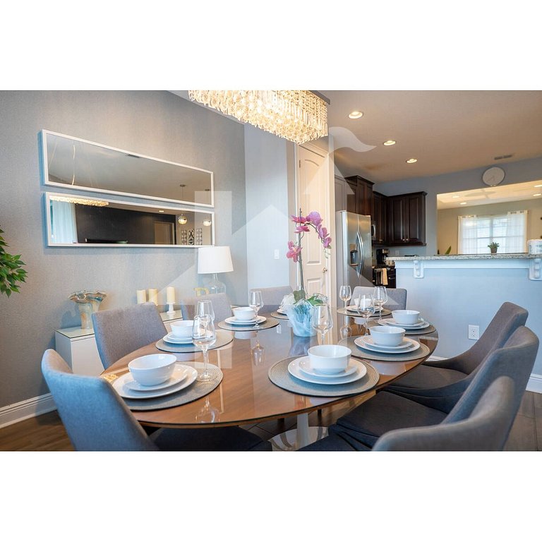 Vacation Home Near Disney, 6 bedrooms