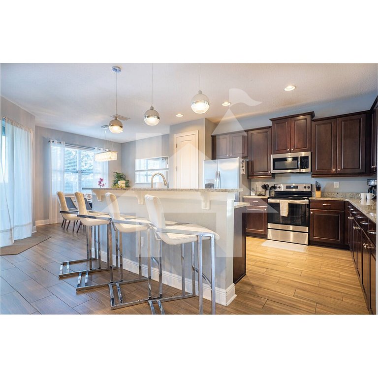 Vacation Home Near Disney, 6 bedrooms