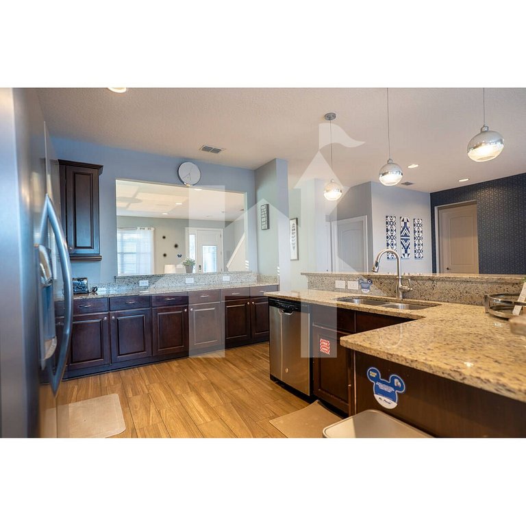 Vacation Home Near Disney, 6 bedrooms