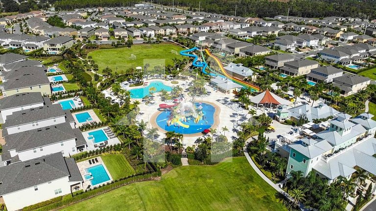Vacation Home Near Disney, 6 bedrooms