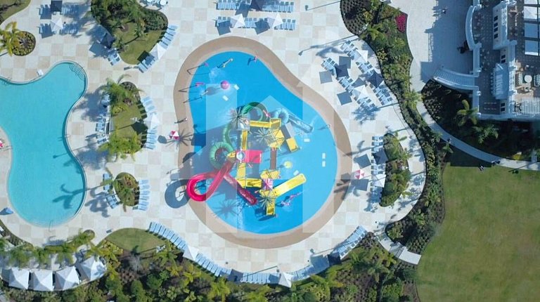 Vacation Home Near Disney, 6 bedrooms