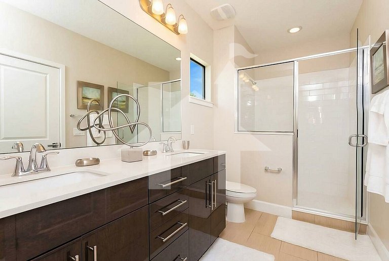 Vacation Home Near Disney, 5 bedrooms