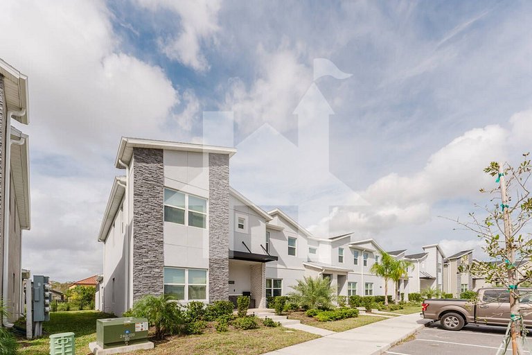 Vacation Home Near Disney, 5 bedrooms