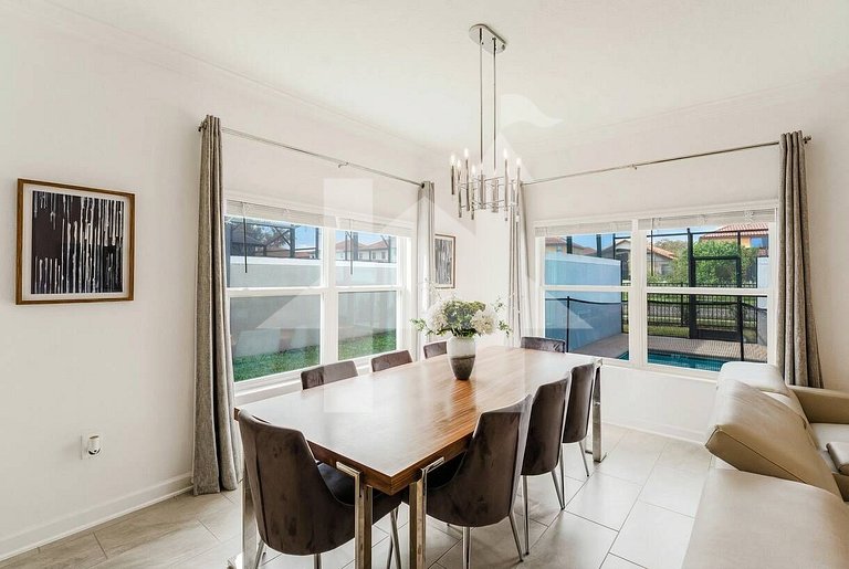 Vacation Home Near Disney, 5 bedrooms