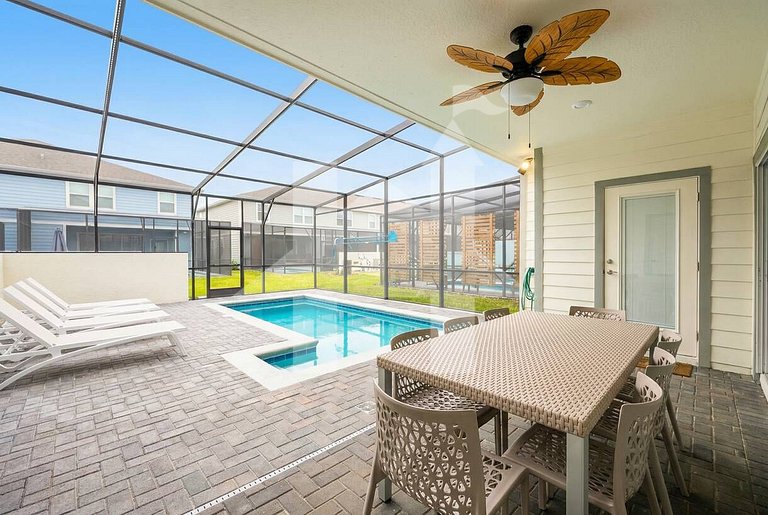Vacation Home Near Disney, 5 bedrooms
