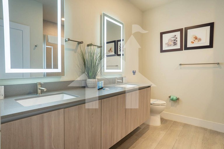Vacation Home Near Disney, 4 bedrooms