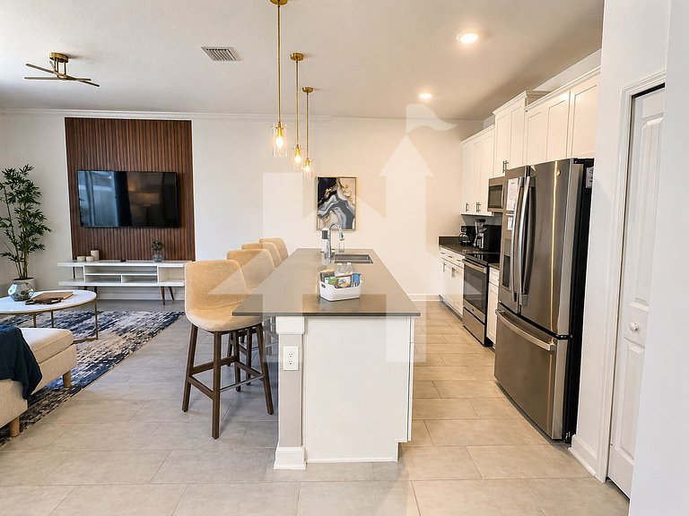 Modern 4 Bedroom Home at Storey Lake Resort Private Pool