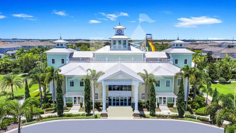 Vacation Home Near Disney, 6 bedrooms