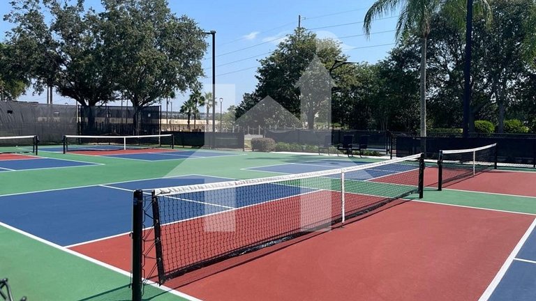 Vacation Home Near Disney, 6 bedrooms
