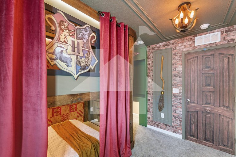 Vacation Home Near Disney - 7 bedrooms