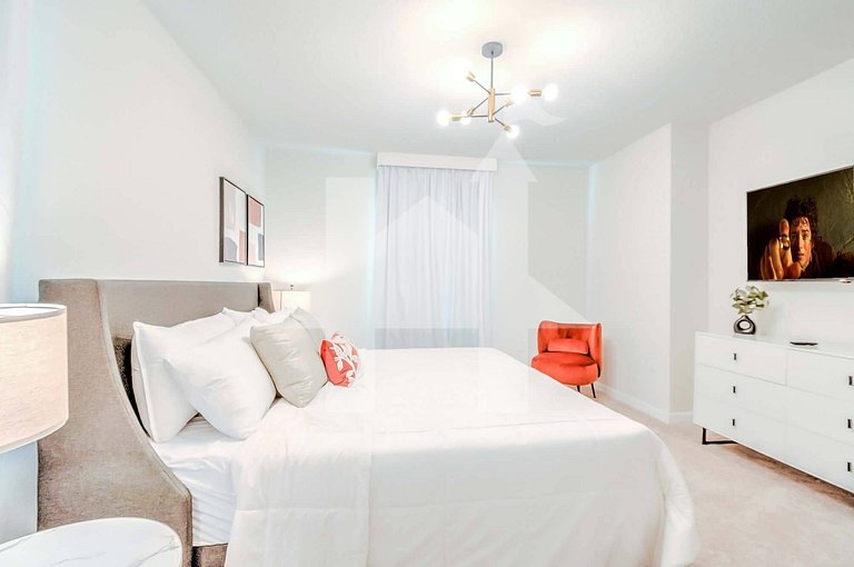 Vacation Home Near Disney, 7 bedrooms