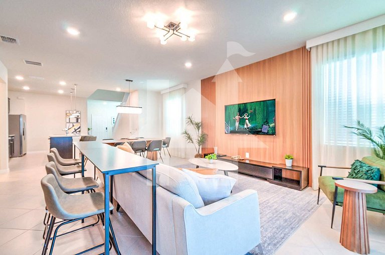 Vacation Home Near Disney, 7 bedrooms
