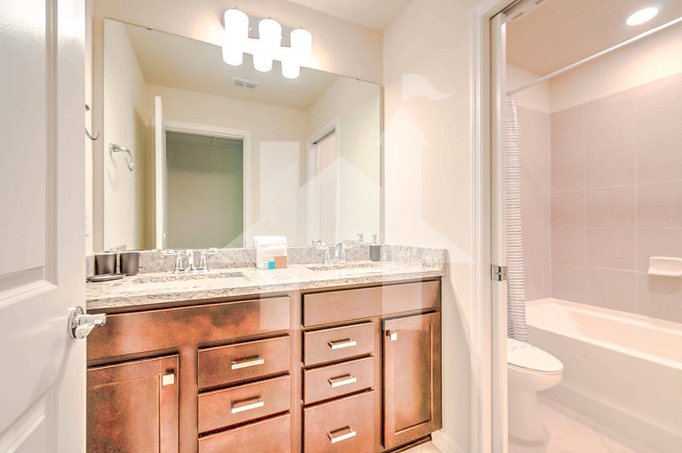 Vacation Home Near Disney, 7 bedrooms