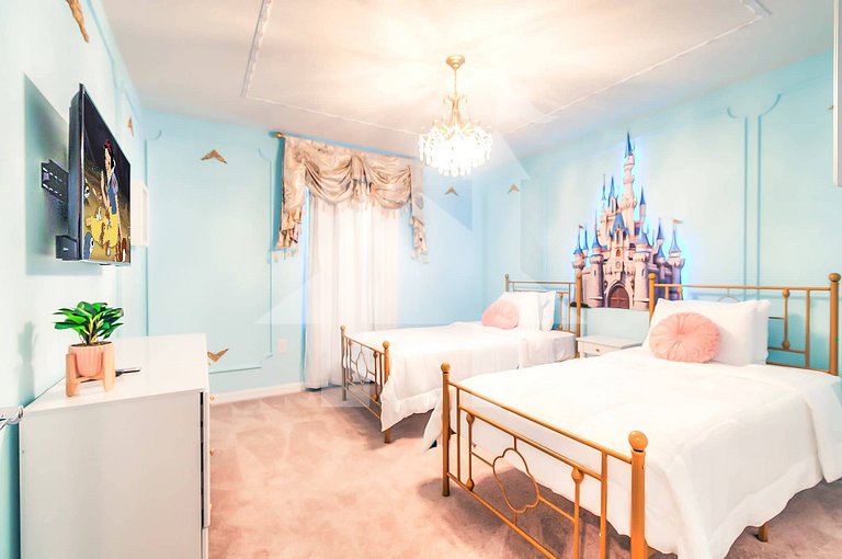 Vacation Home Near Disney, 7 bedrooms
