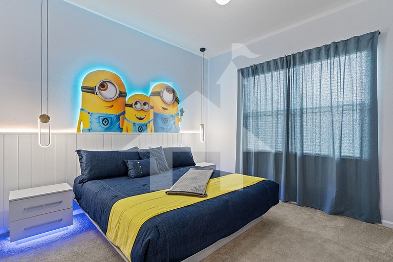 Vacation Home Near Disney, 6 bedrooms