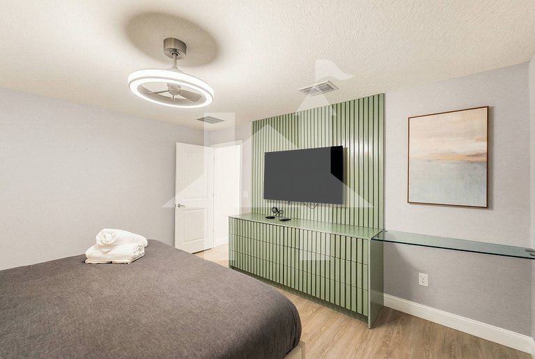Vacation Home Near Disney, 4 bedrooms