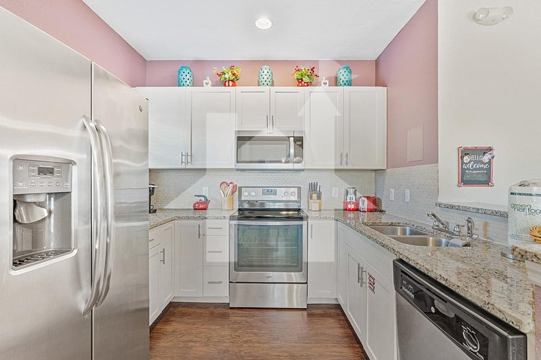 Vacation Home Near Disney - 4 Bedrooms