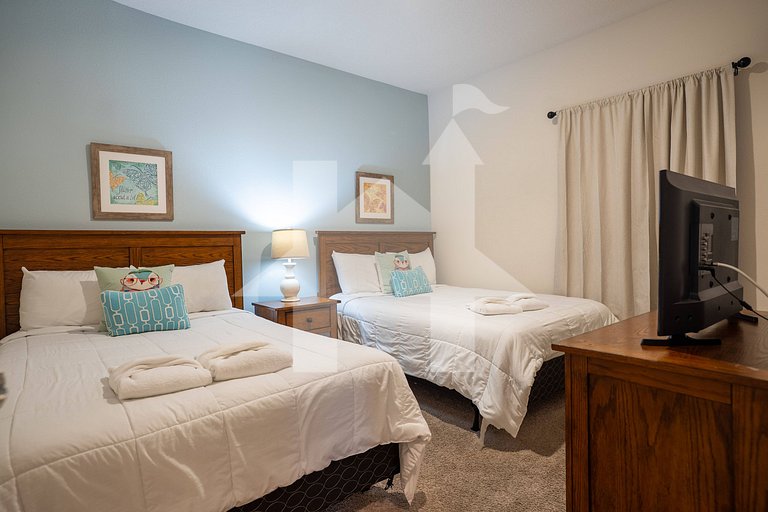 Vacation Home Near Disney - 4 Bedrooms