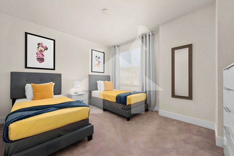 Vacation Home Near Disney - 4 Bedrooms