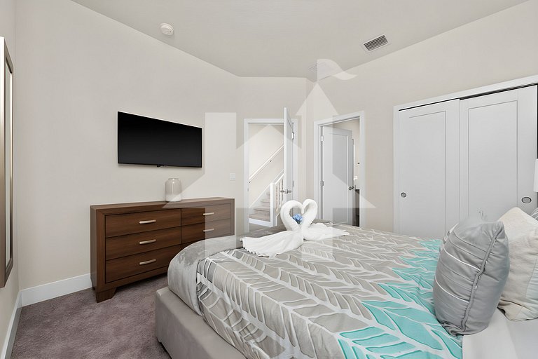 Vacation Home Near Disney - 4 Bedrooms