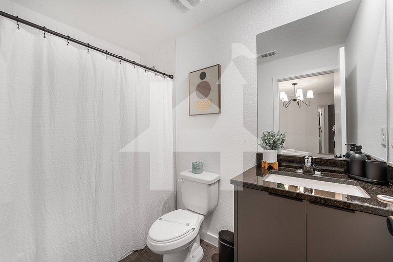 Vacation Home Near Disney - 3 Bedrooms
