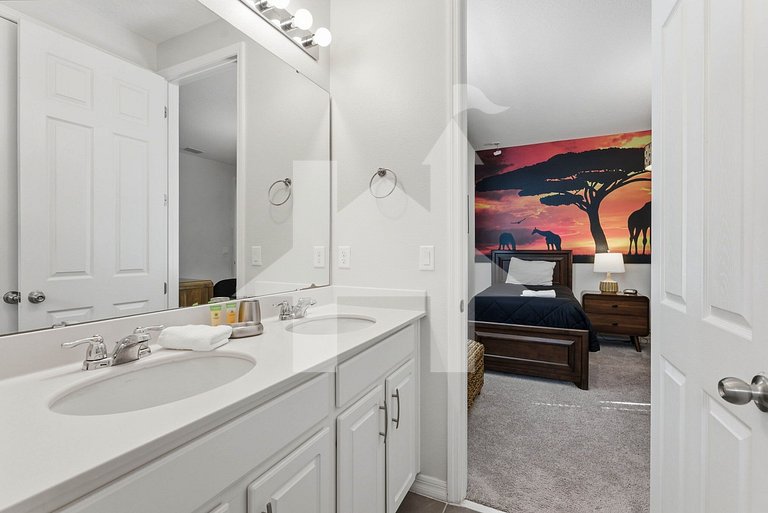 Vacation Home Near Disney - 9 Bedrooms