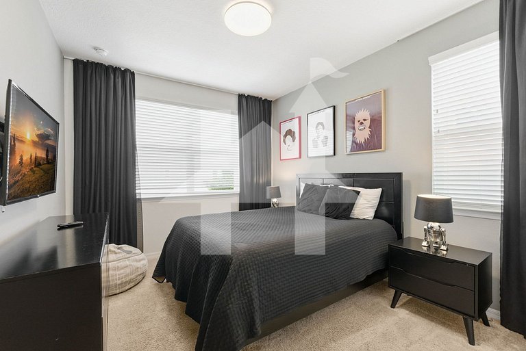 Vacation Home Near Disney - 9 Bedrooms