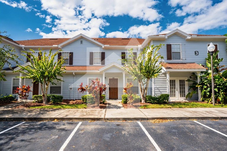 Vacation Home Near Disney - 3 Bedrooms