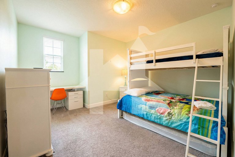 Vacation Home Near Disney - 3 Bedrooms
