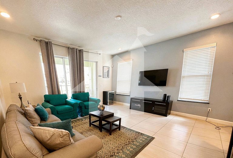 Vacation Home Near Disney - 3 Bedrooms