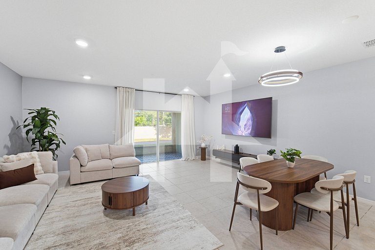 Vacation Home Near Disney - 3 Bedrooms