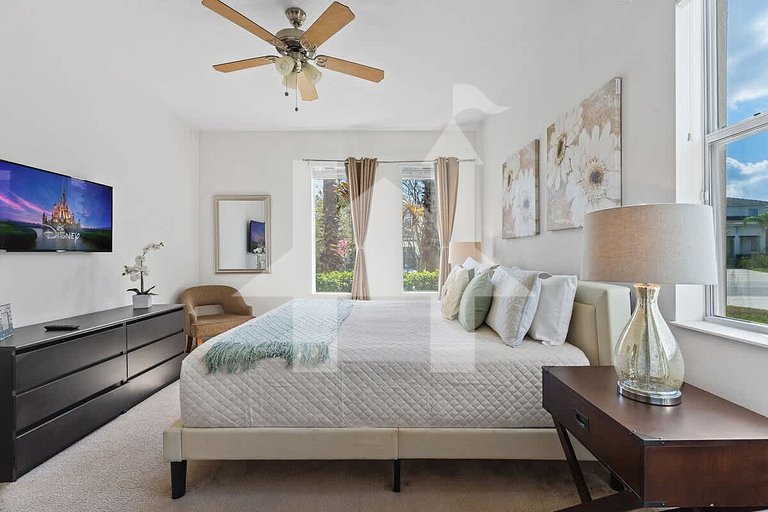 Vacation Home Near Disney - 4 Bedrooms