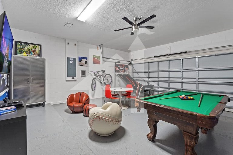 Vacation Home Near Disney - 4 Bedrooms