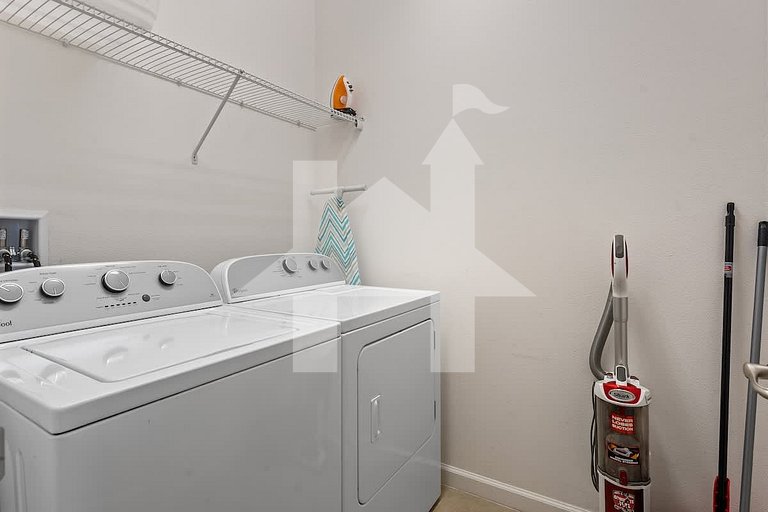 Vacation Home Near Disney - 4 Bedrooms