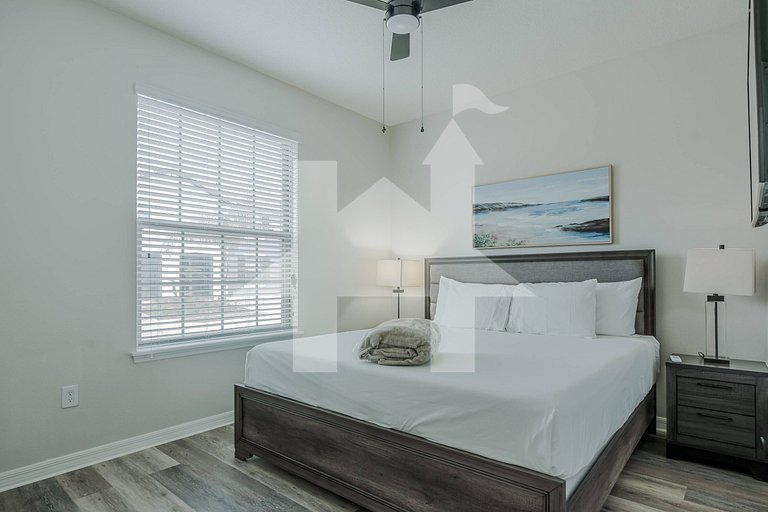 Vacation Home Near Disney - 5 Bedrooms