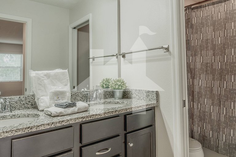 Vacation Home Near Disney - 5 Bedrooms